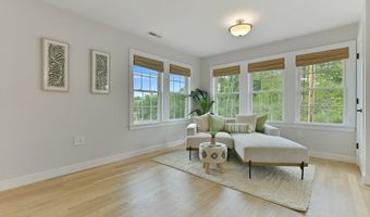 176 Medford St 176, Arlington, MA 02474