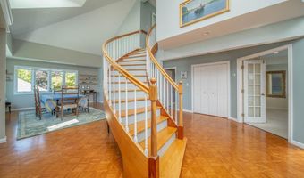 152 Crompton Ave 12, East Greenwich, RI 02818