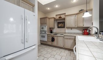 2 Dominar Pl, Hot Springs Village, AR 71909