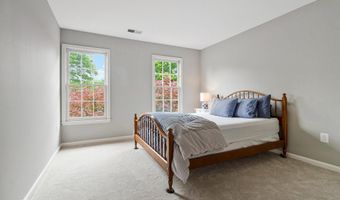 9908 KENTSDALE Dr, Potomac, MD 20854