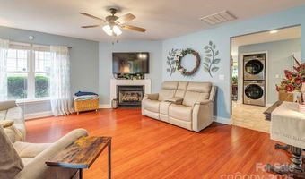 14 Kaylor Dr, Arden, NC 28704