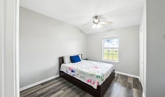 9404 Crow Ln, Adkins, TX 78101