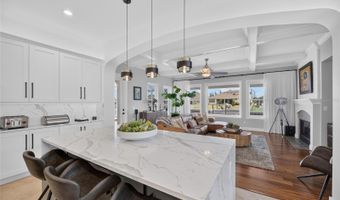 713 ISLEBAY Dr, Apollo Beach, FL 33572