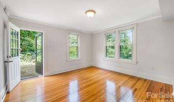 181 Courtland Pl, Asheville, NC 28801