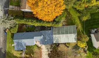 2 Oak Grove Blvd, North Providence, RI 02911