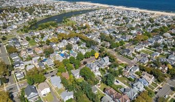 405 10th Ave, Belmar, NJ 07719