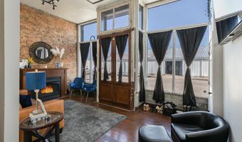 207 W Main St, Ash Grove, MO 65604