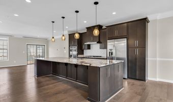 22515 NAUGATUCK Sq, Ashburn, VA 20148