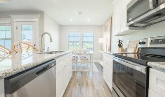 9710 W Oaklawn Rd, Biloxi, MS 39532