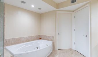 20201 E Country Club Dr 706, Aventura, FL 33180