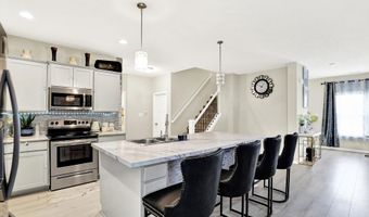 7252 Lockford N, Avon, IN 46123