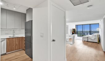 20379 W Country Club Dr 1440, Aventura, FL 33180