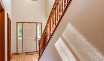 2516 Somerset Dr, Ames, IA 50010