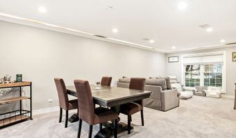 1670 Yosemite Pkwy, Algonquin, IL 60102