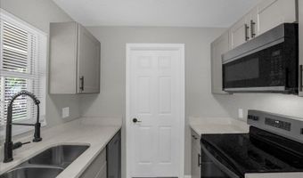 313 SALINA Dr, Altamonte Springs, FL 32701