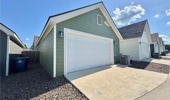 915 NE Heights Ln, Bentonville, AR 72712