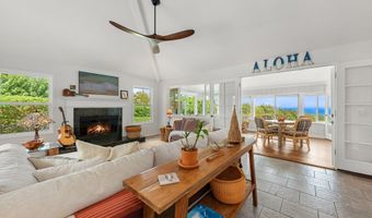 820 W Kuiaha Rd A, Haiku, HI 96708