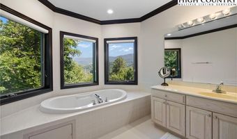 169 Goldfinch Ct, Banner Elk, NC 28604