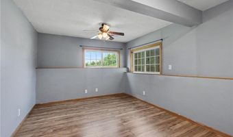 1003 Lisa Ct, Baldwin City, KS 66006