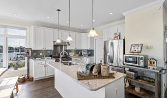 7 Travelers Way, Bayville, NJ 08721