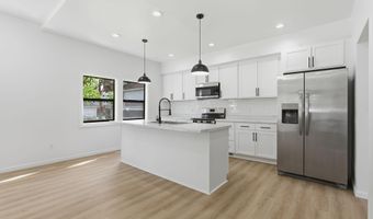 611 3rd St NW, Austin, MN 55912