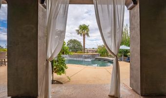20250 Chalone Pl, Anderson, CA 96007