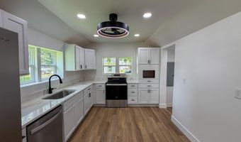 1121 3rd Ave E, Albia, IA 52531