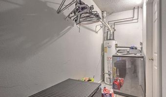 524 Parkbrook St, Spring Valley, CA 91977