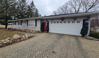 1810 Michaelle Ln, Albert Lea, MN 56007