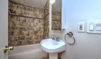 150 Hillcrest Rd, Bridgeport, CT 06606