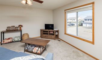 2010 2nd Ave SE, Altoona, IA 50009