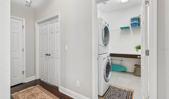 7223 HOURGLASS Dr, Apollo Beach, FL 33572