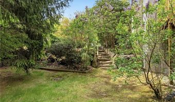 52 Haggarty Hill Rd, North Kingstown, RI 02874