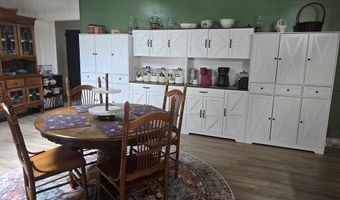 2101 Robinhood Rd, Albany, GA 31707