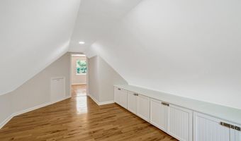 7107 COVENTRY Rd, Alexandria, VA 22306