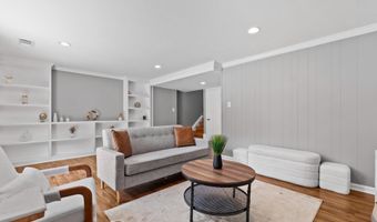 3390 WHIPPLE Ct, Annandale, VA 22003