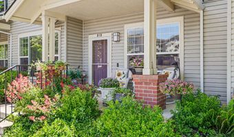 818 Pavilion Pl, Ashland, OR 97520