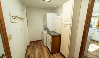 7533 Selby Rd, Athens, OH 45701