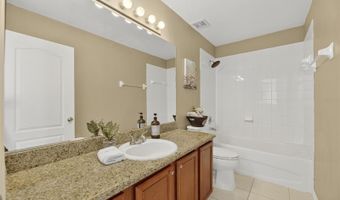 7711 NOTTINGHILL SKY Dr, Apollo Beach, FL 33572