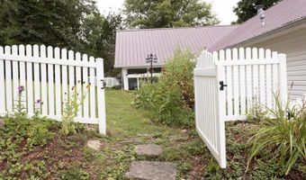 715 Carmen Dr, Athens, TN 37303