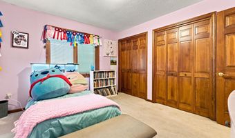 37 Valerie Dr, Bolton, CT 06043