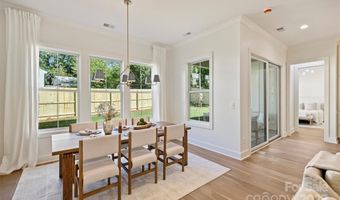 1421 Winston Dr, Charlotte, NC 28205