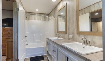 21835 Lake Mckenzie Blvd, Altha, FL 32421