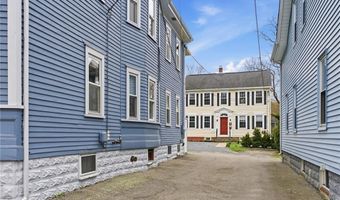 48 Constitution St 2, Bristol, RI 02809