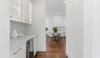 7705 HOLIDAY Ter, Bethesda, MD 20817