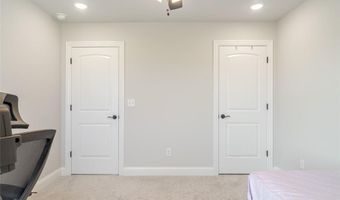2809 SW Hampshire Ave, Bentonville, AR 72713