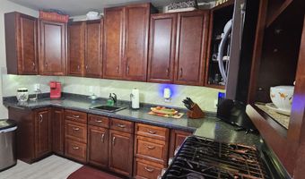 1504 S Tyler Ave, Aurora, MO 65605
