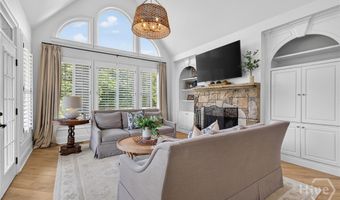 1123 Dee Kennedy Rd, Auburn, GA 30011