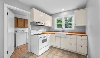 41081 N 1ST St, Antioch, IL 60002