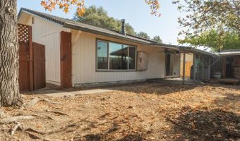 689 Gardner Ln, Angels Camp, CA 95222